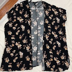 Floral kimono outerwear